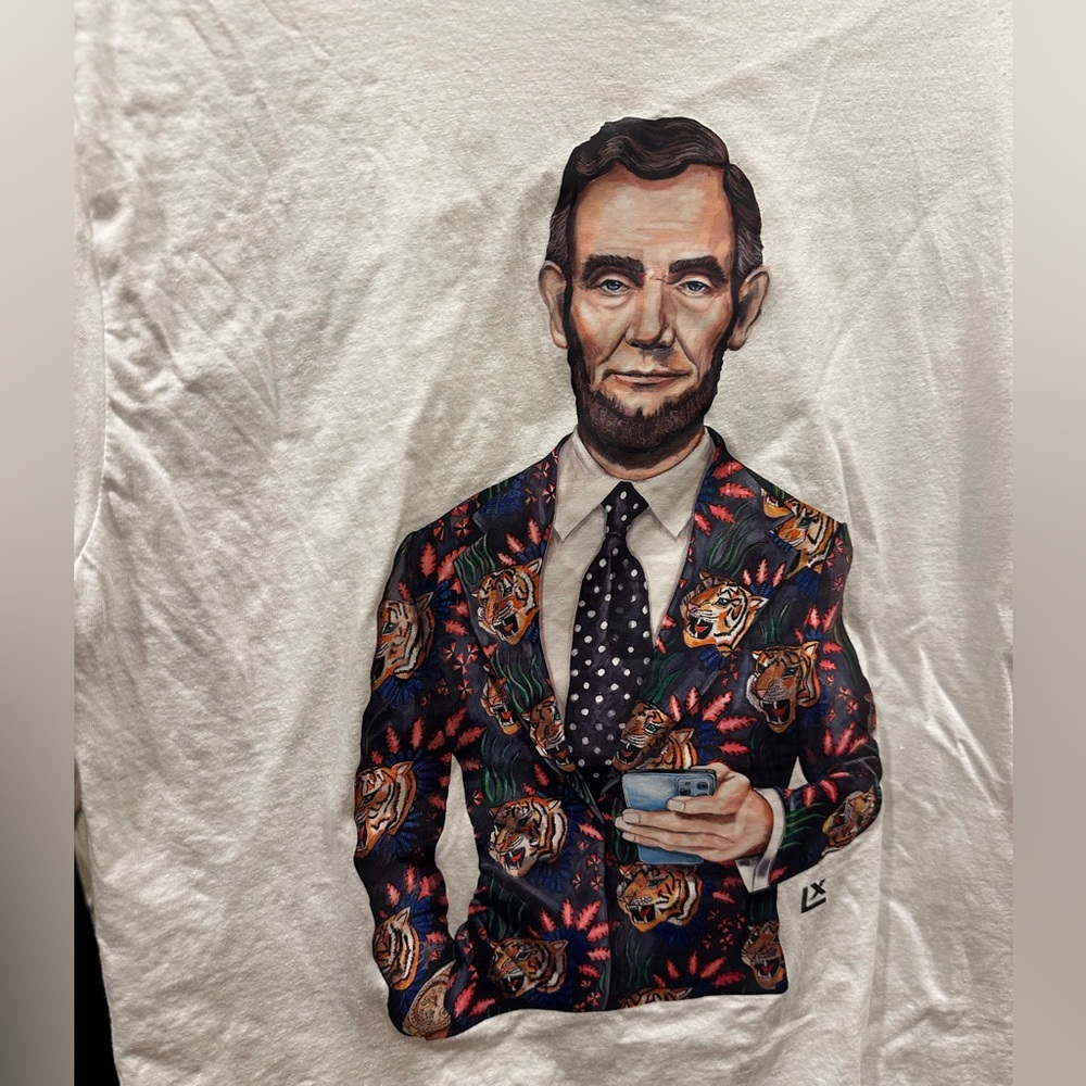 Abe Graphic Tee by LX Artworks - Picture 9 of 10